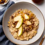 Apple Cinnamon Oatmeal Porridge