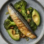 Mackerel with avocado, broccoli and cashew salad