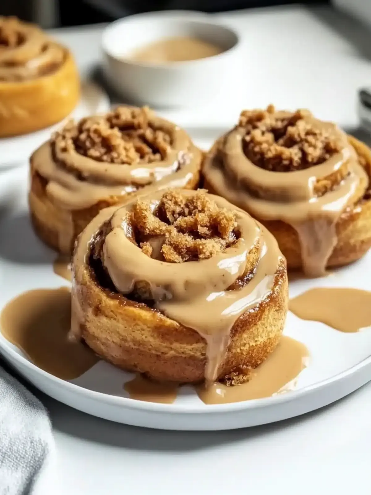 Melt-in-Your-Mouth Biscoff Cookie Butter Cinnamon Rolls 2 Biscoff Cookie Butter Cinnamon Rolls