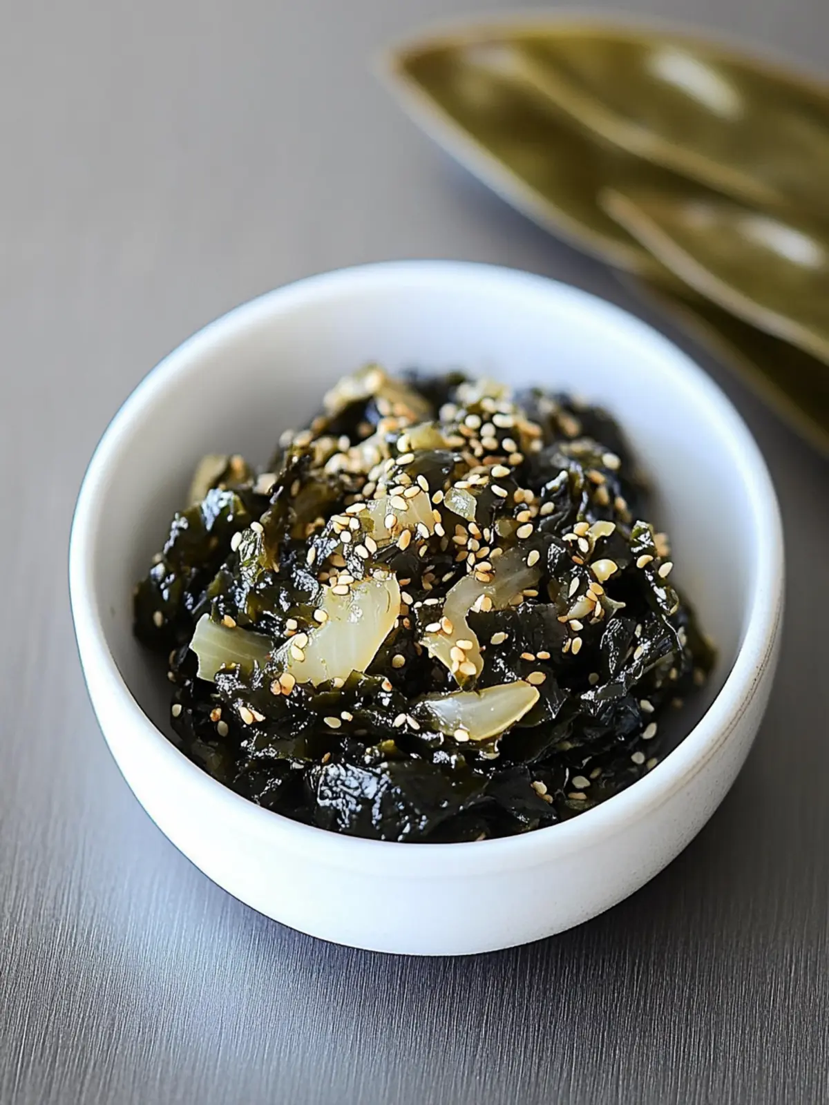 Vegan Garlic Sesame Delight: Quick & Tasty Japanese Side Dish 4 Vegan Garlic Sesame