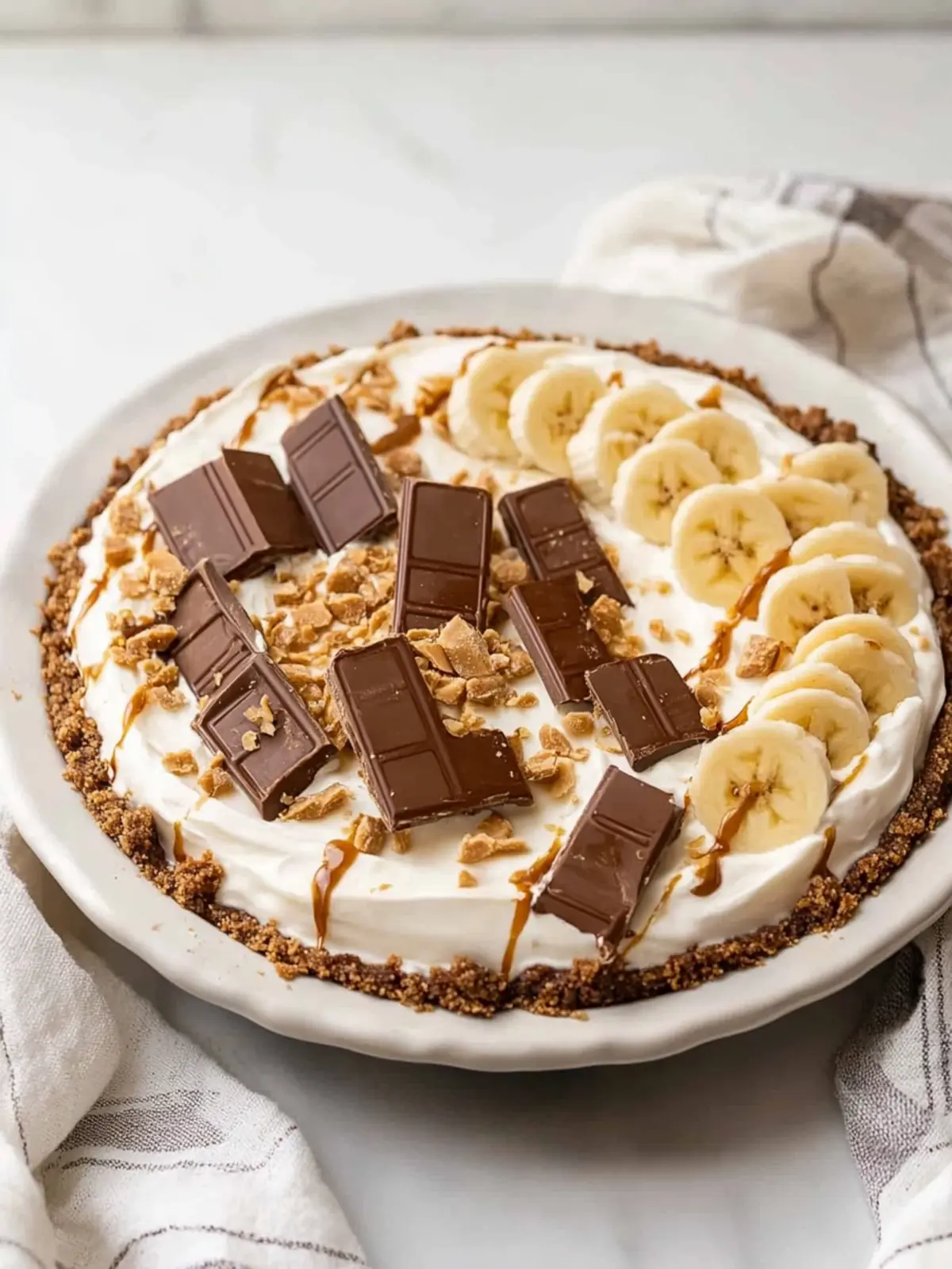 Delicious No Bake Reese Peanut Butter Chocolate Banana Pie 5 No Bake Reese Peanut Butter Chocolate Banana Cream Pie