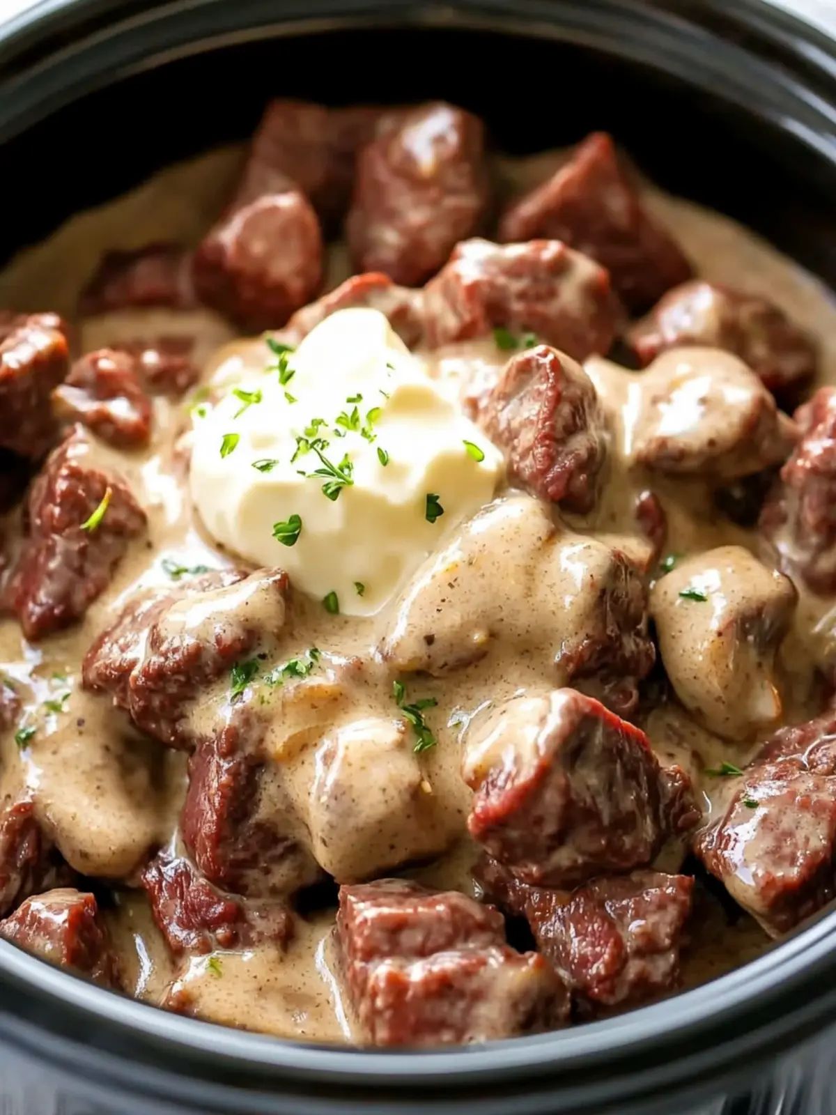 Slow Cooker Creamy Beef and Mushroom Tips for Cozy Nights 3 Slow Cooker Creamy Beef and Mushroom Tips